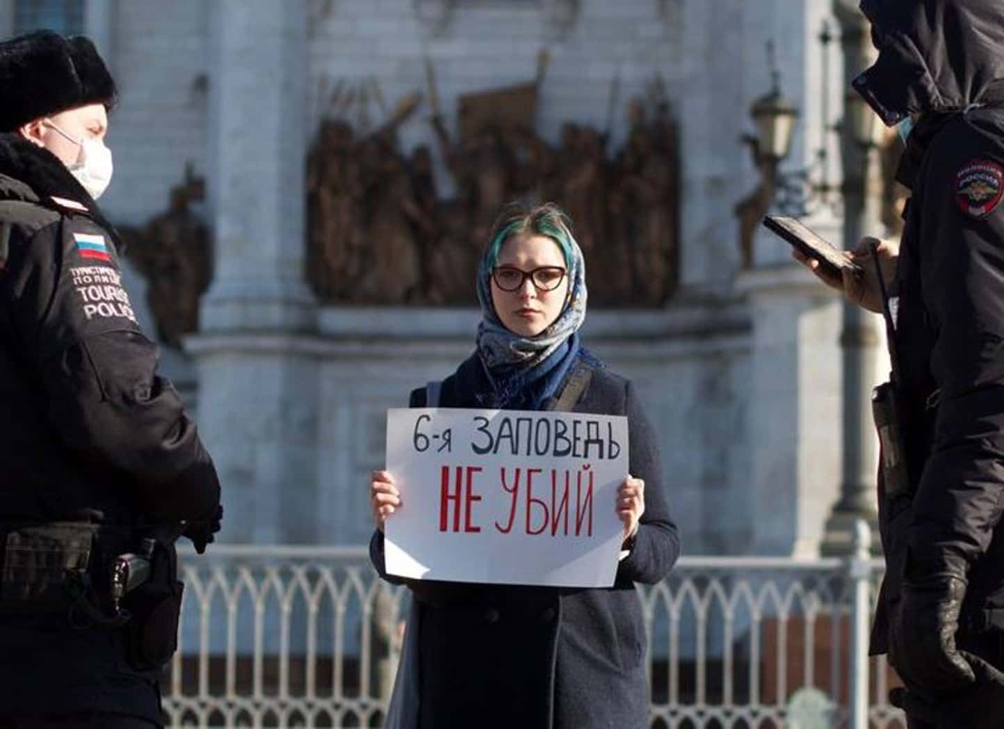 “There’s Sinai for those who leave, and Golgotha for those who stay.” What resistance means in Russia after several waves of emigration