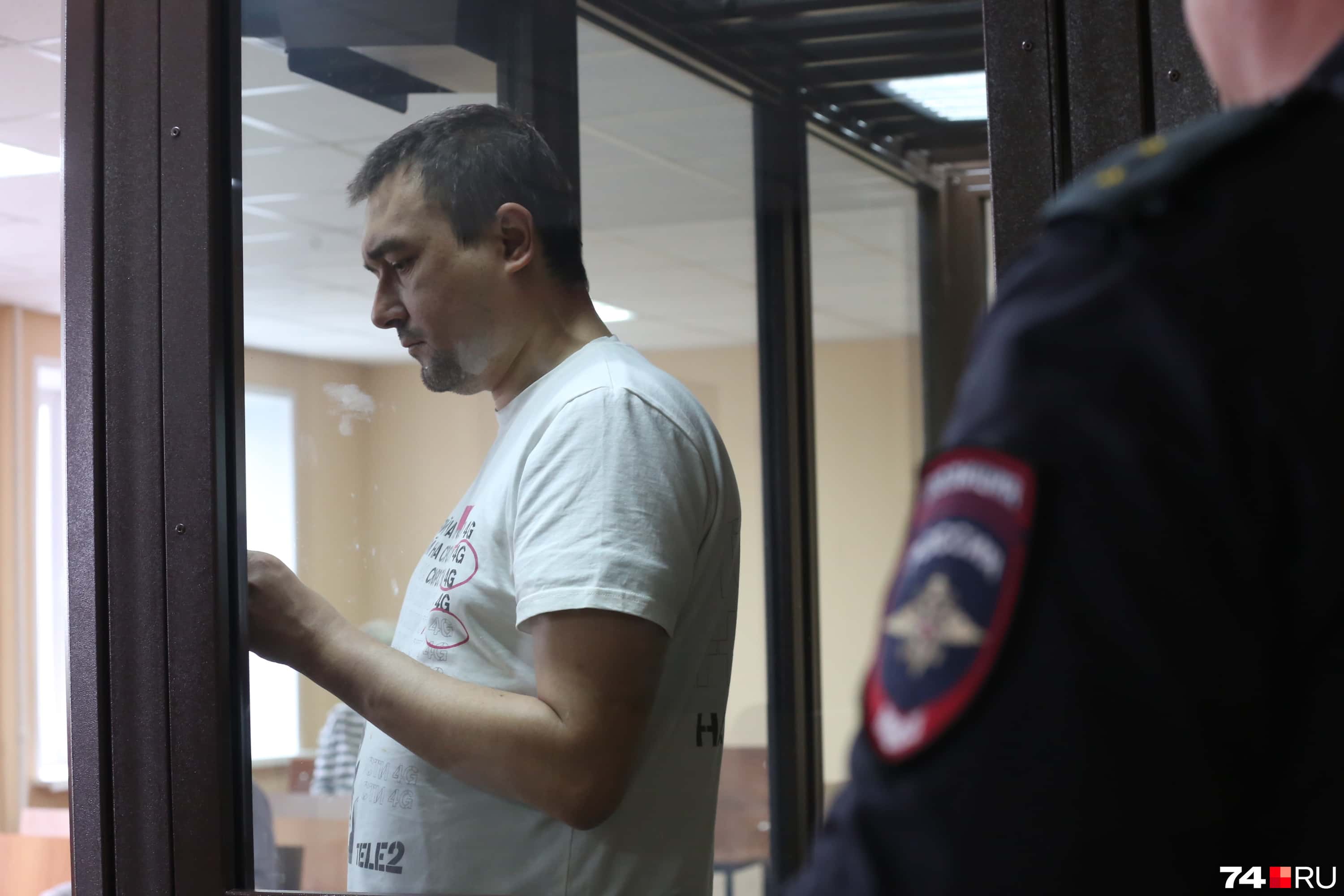 В Челябинске за комментарий в YouTube об ударе беспилотников по Кремлю арестовали мужчину. Его обвинили в оправдании терроризма