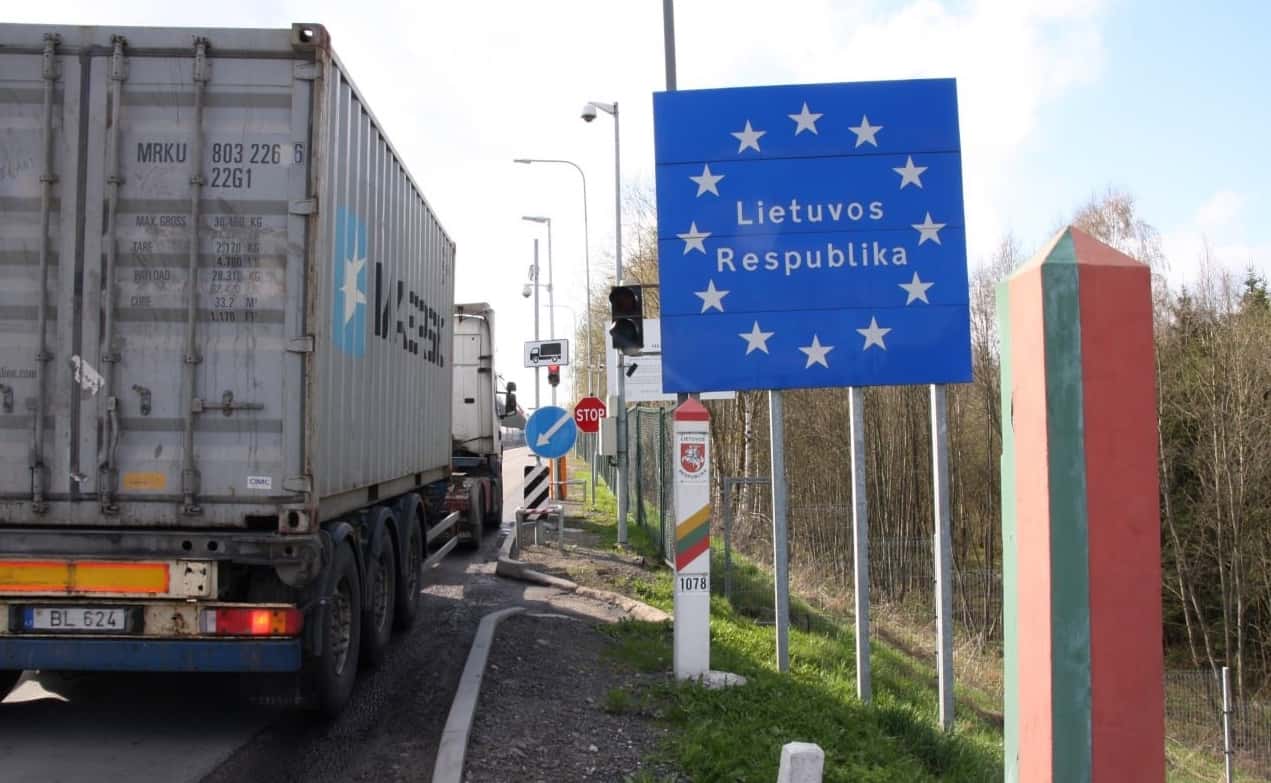 BNS: Литва намерена ввести ограничения на наземный транзит товаров двойного назначения через территорию страны