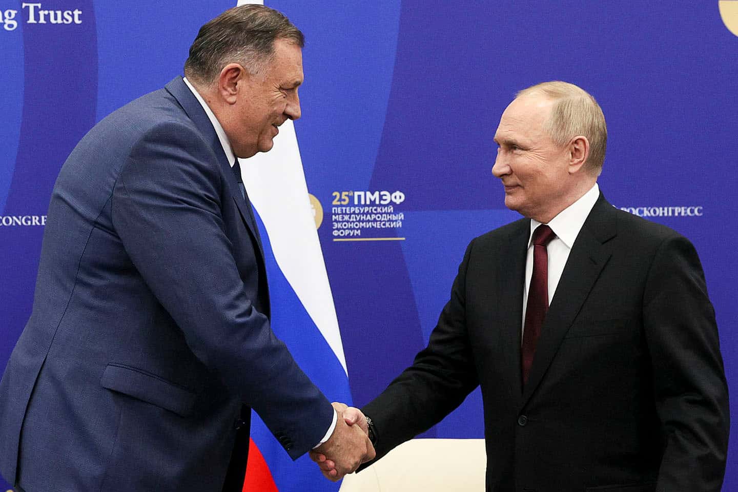 Боснийская генпрокуратура предъявила обвинения в сепаратизме пророссийскому лидеру Республики Сербской Милораду Додику