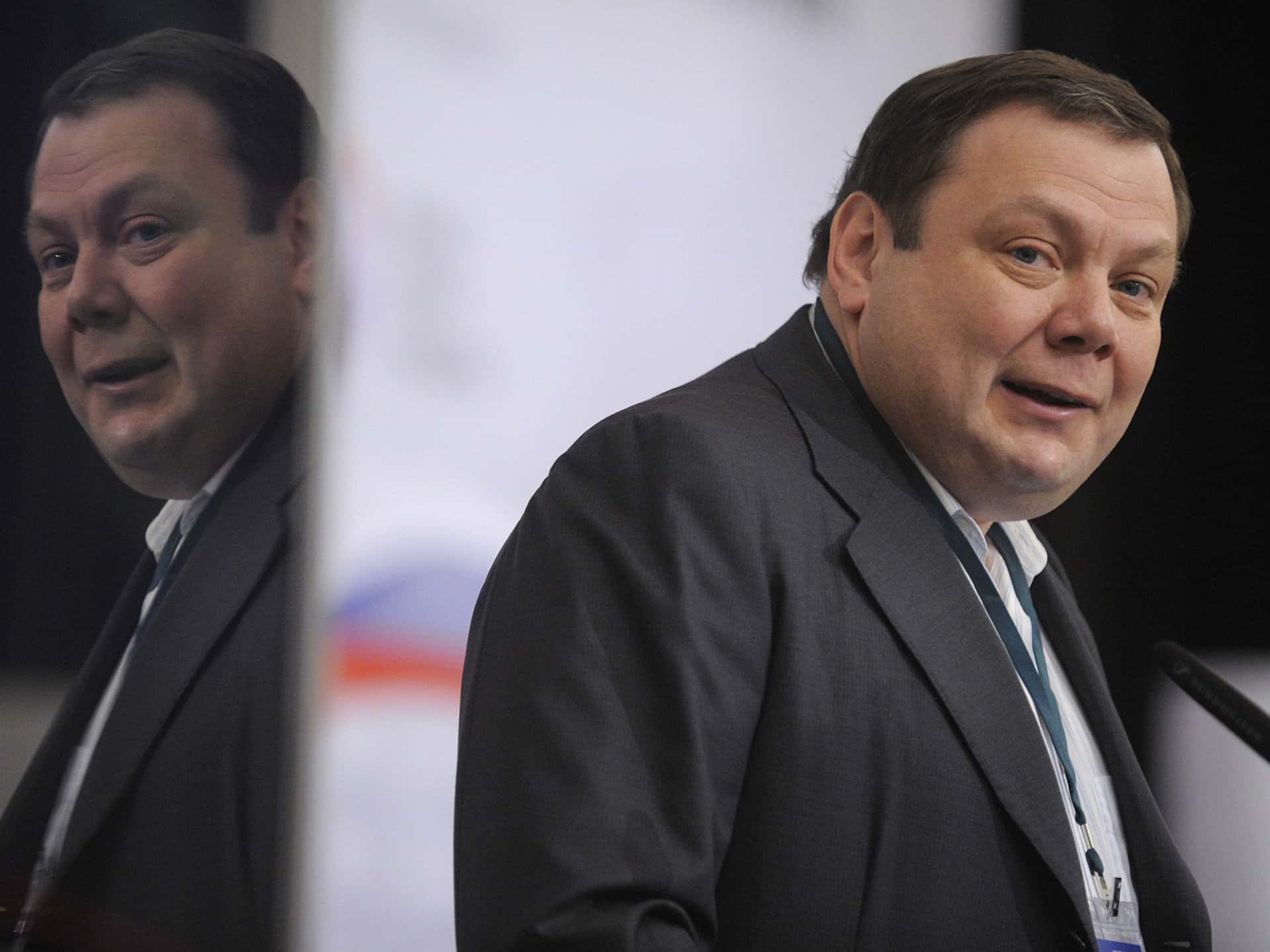 Bloomberg: Великобритания прекратила расследование дела против Михаила Фридмана об обходе санкций