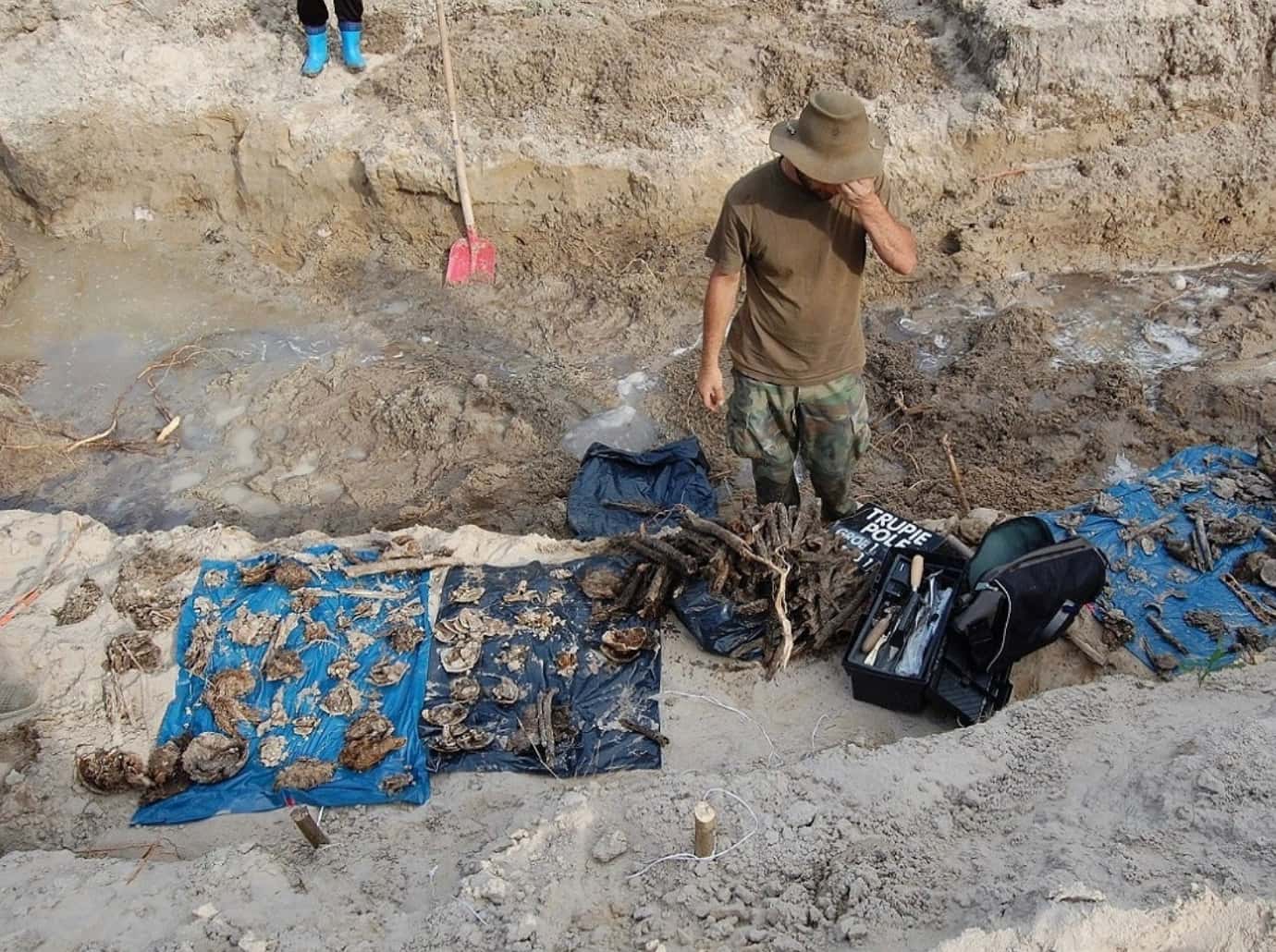 В Тернопольской области Украины нашли братскую могилу жертв Волынской резни