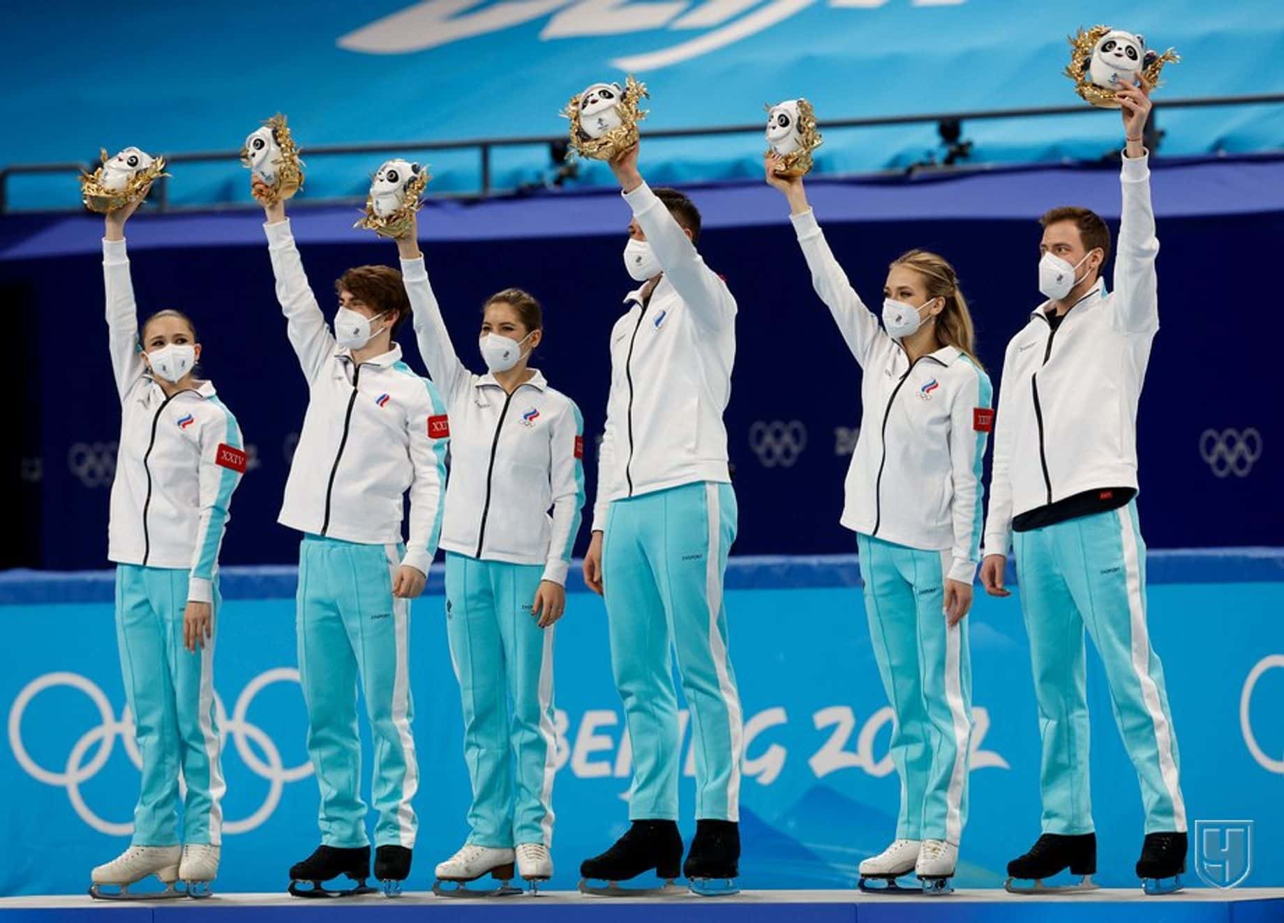 Российская сборная по фигурному катанию лишена золота Олимпиады в Пекине, его заменили на бронзу