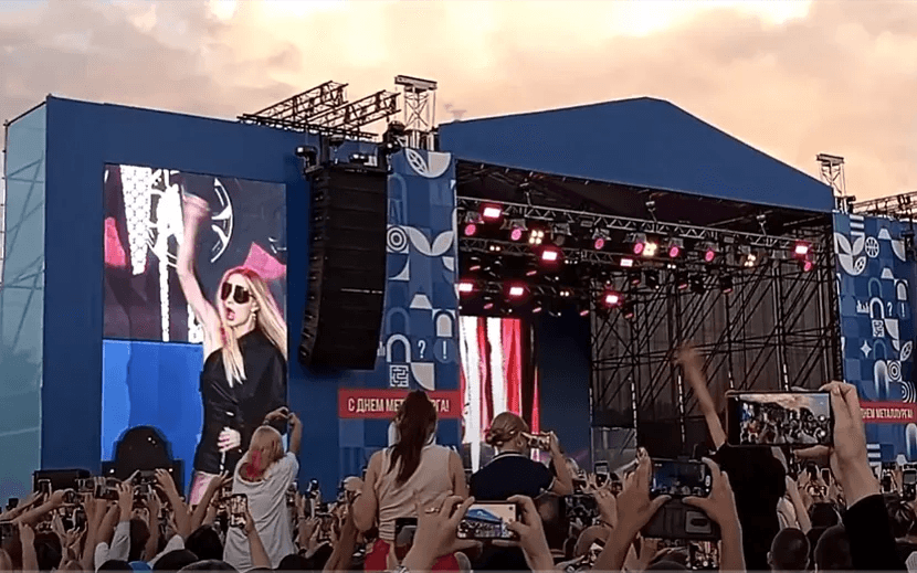 Счета певицы Глюкозы заблокировали после скандального выступления в Красноярске