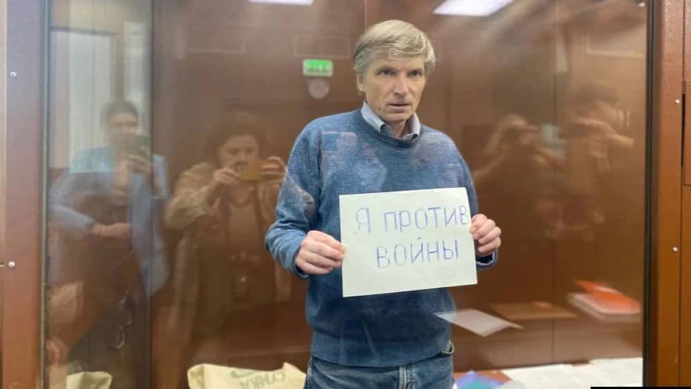 «Новая газета»: Алексею Горинову смягчили условия содержания. Теперь у него есть туалет, матрас и одеяло