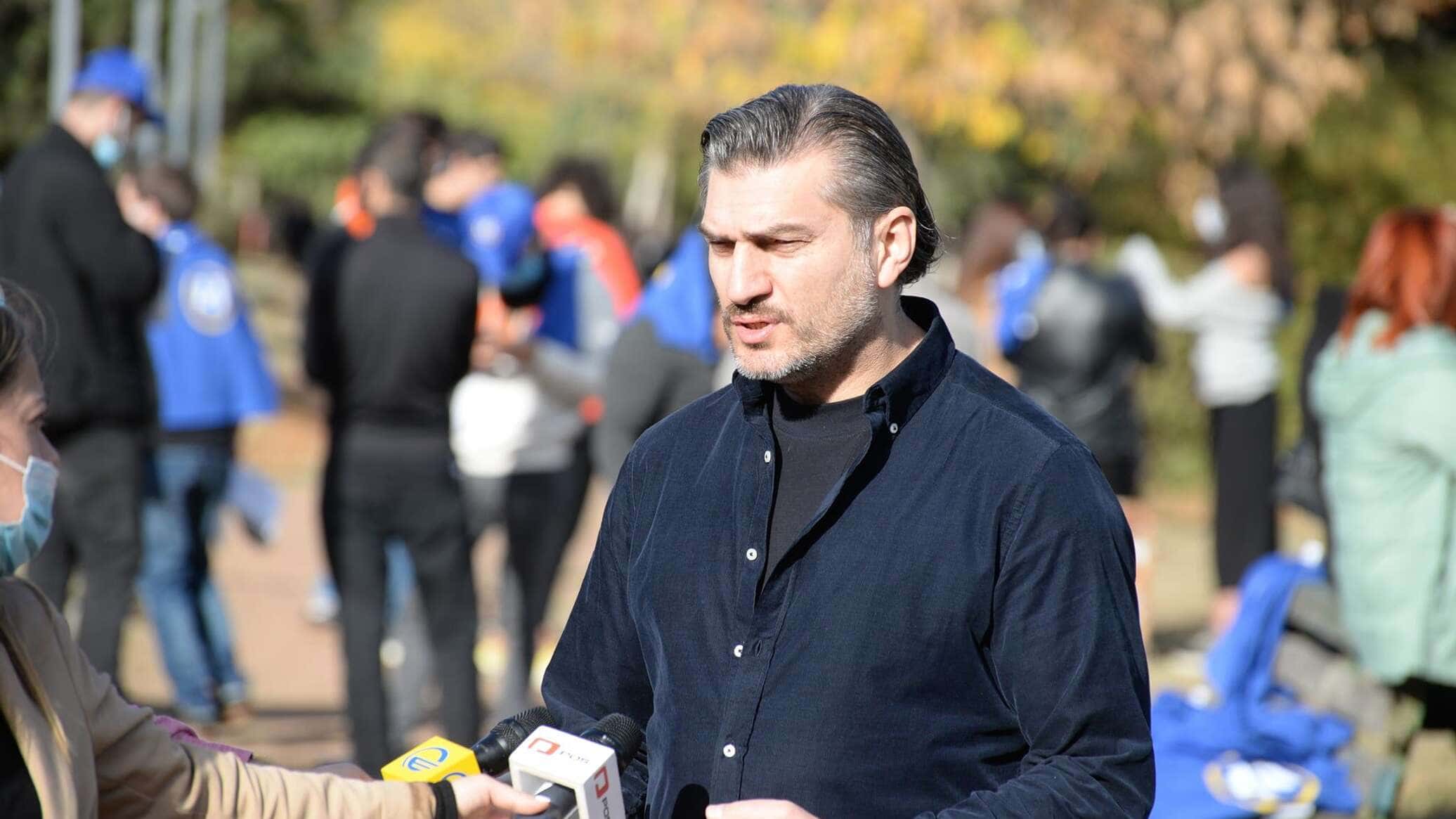 «Грузинская мечта» выдвинула на пост президента страны бывшего футболиста Михаила Кавелашвили