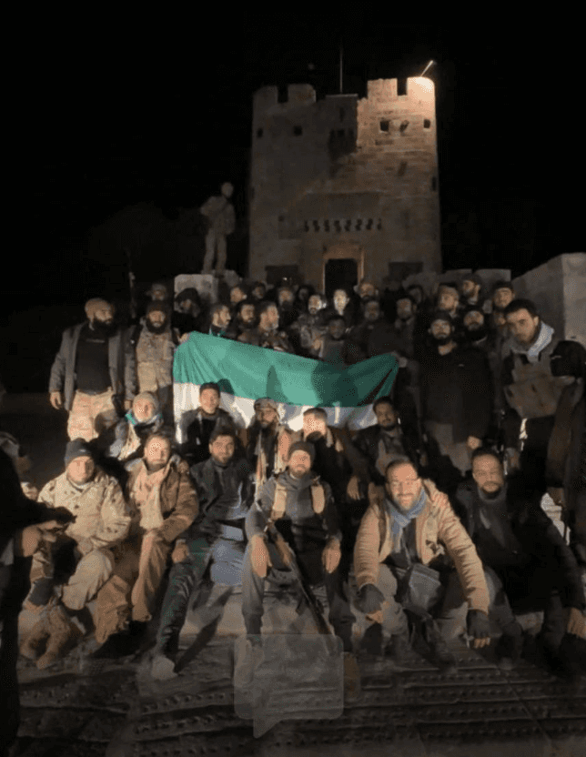 Повстанцы контролируют более 40% западных кварталов Алеппо. Правительственные войска получили приказ «осторожно отступать»