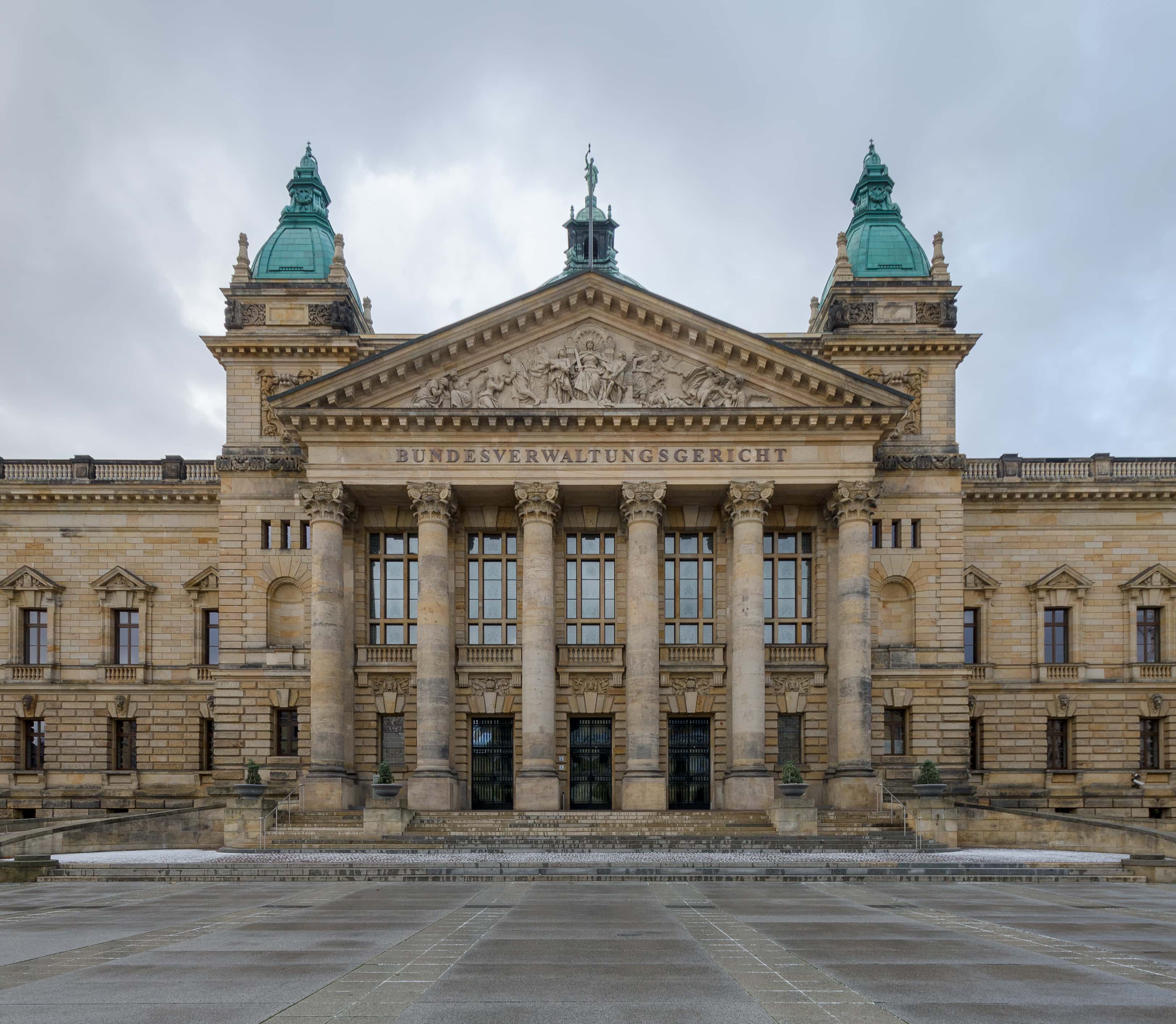 В Германии суд выселил семью из дома, который евреев вынудили продать в 1939 году. Организация-правопреемник предложила им остаться