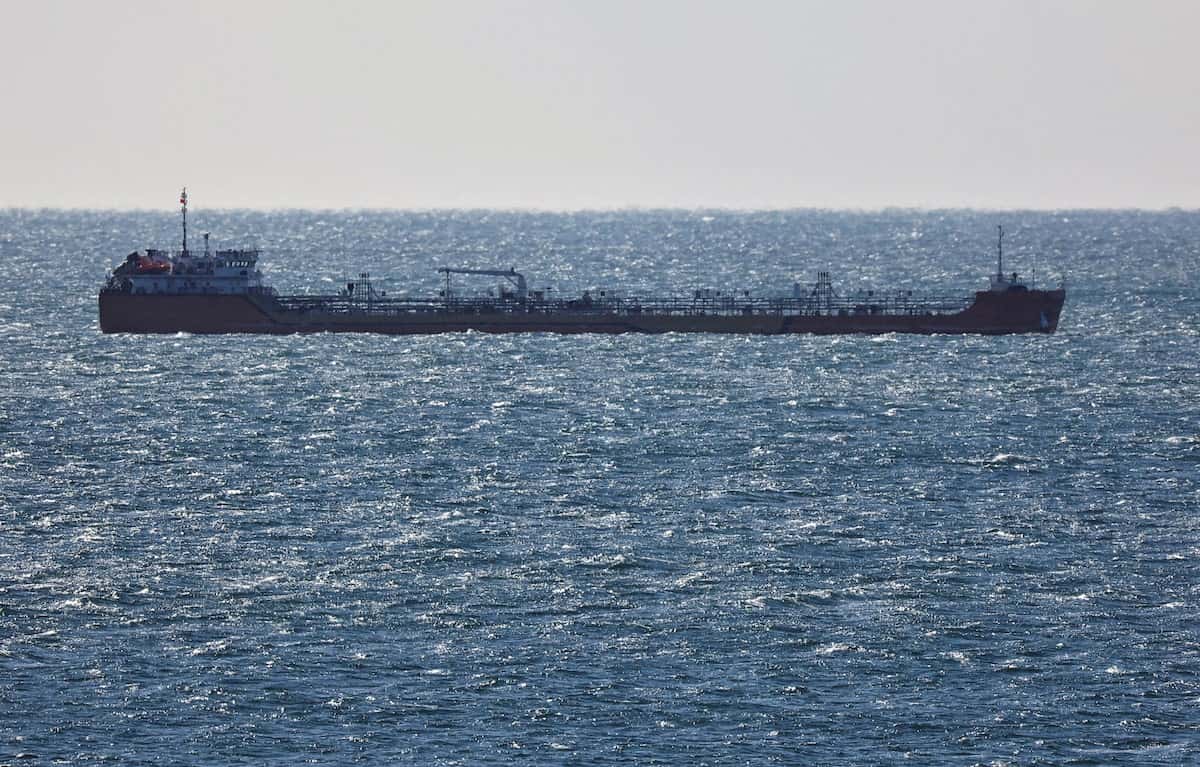 Китай и Индия приостановили закупки российской нефти из-за роста цен на перевозки, вызванного санкциями США против танкеров — Reuters