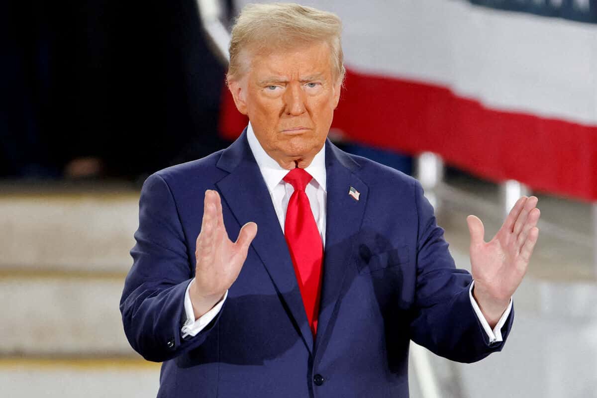 Трамп заявил, что Киев согласен предоставить США доступ к недрам на $500 миллиардов. Всего три дня назад он говорил о $500 миллионах