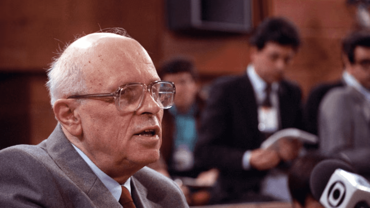 Нобелевскую речь Андрея Сахарова передали в Европу сотрудники норвежского посольства — Reuters