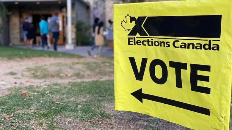 Внеочередные парламентские выборы в Канаде пройдут 28 апреля