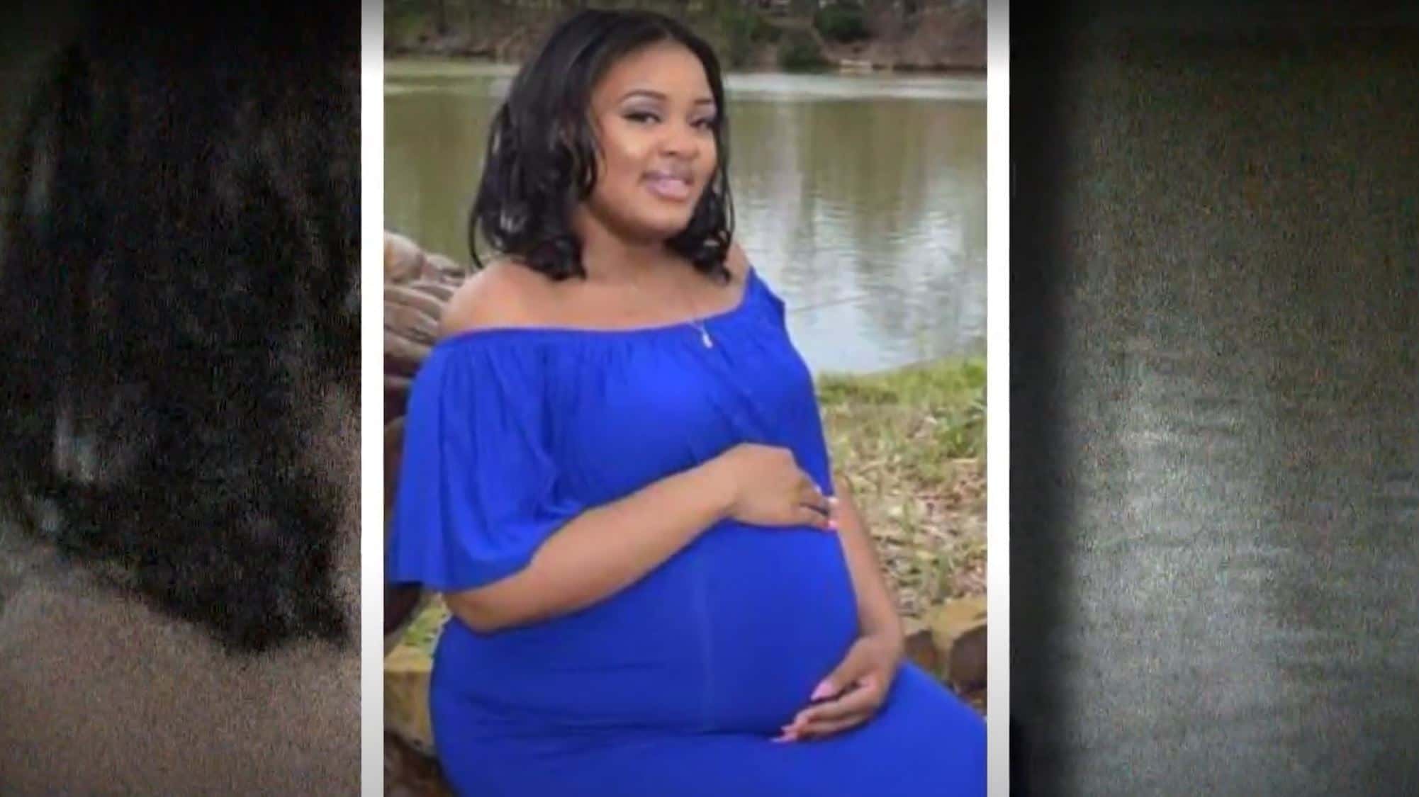 В США родился ребенок женщины, умершей во время беременности. Ее тело держали на аппаратах жизнеобеспечения из-за запрета на аборты 