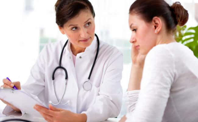 Минздрав разработал рекомендации, по которым врачи будут отговаривать женщин делать аборт. В частности, будут пугать рисками для здоровья