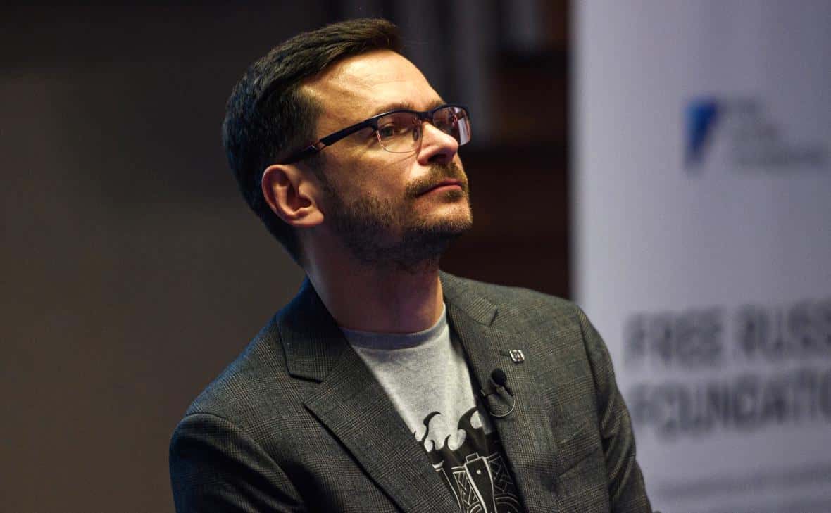 Илья Яшин сообщил, что его лишили российского гражданства