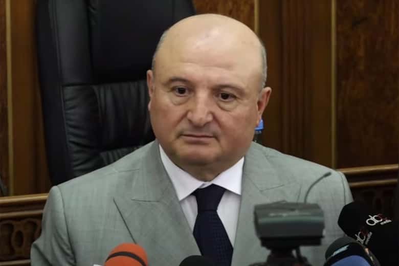 В Армении задержаны пророссийский мэр Гюмри Вардан Гукасян и семь сотрудников мэрии