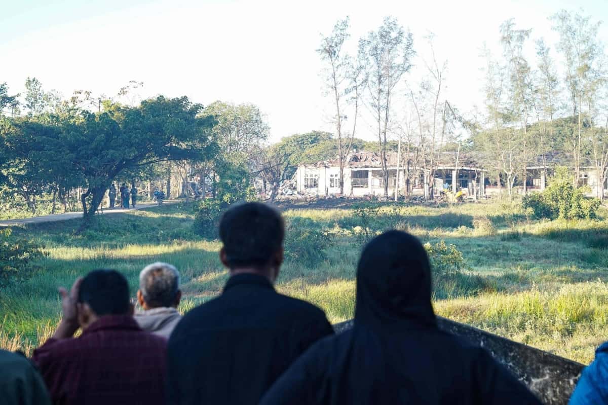 Не менее 30 человек погибли в Мьянме в результате авиаудара хунты по больнице