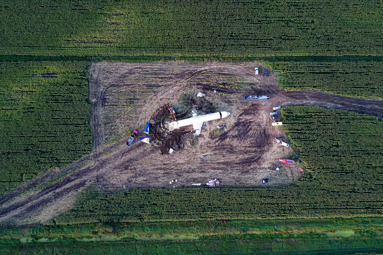 Страховая компания заплатит $46 млн за посадку самолета «Уральских авиалиний» на кукурузное поле