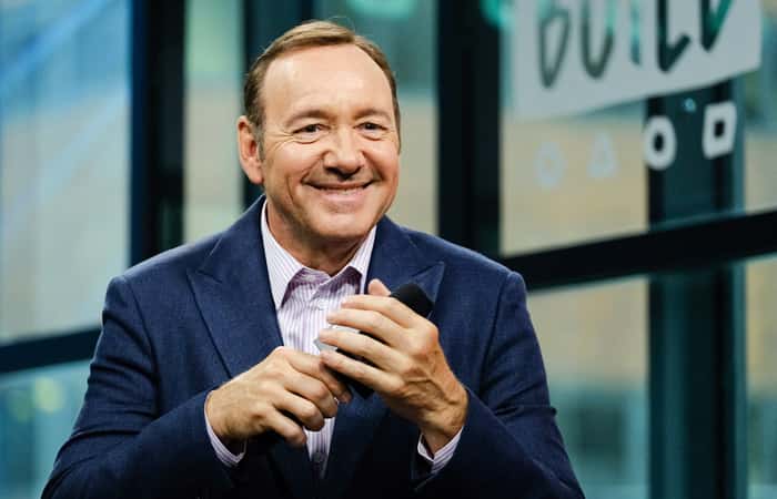 В США умер массажист, обвинивший Кевина Спейси в сексуальных домогательствах