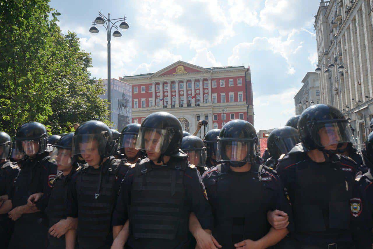 На акции у мэрии Москвы задержаны 359 человек