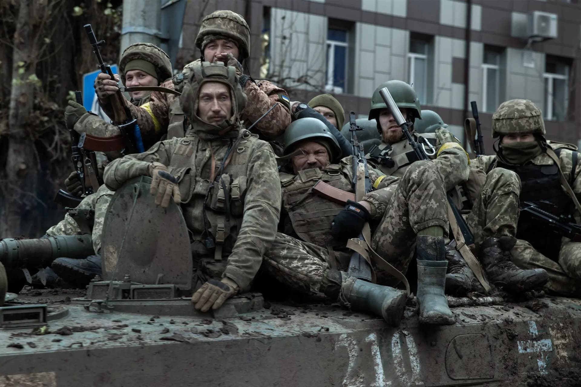 Ukrainian troops in Bakhmut on Friday, November 25.