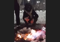 Поводом для расследования стало фото Вечного огня со снегом