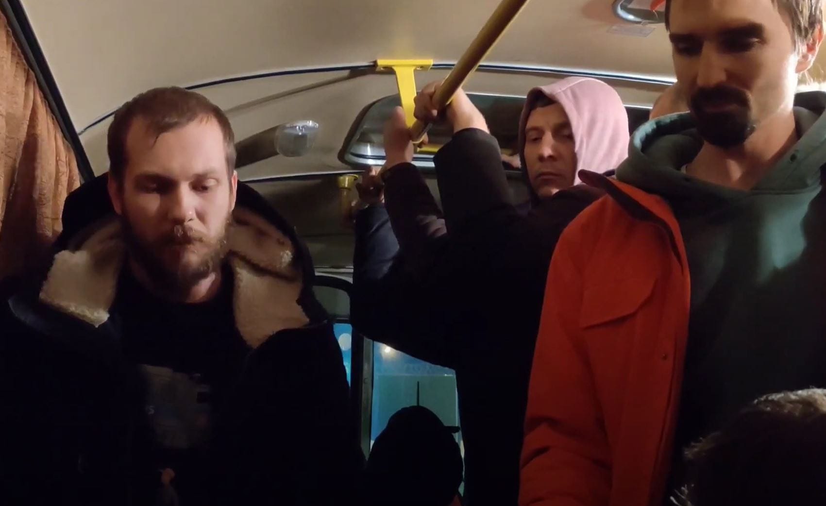 «Власть ошибается, когда собирает нас тут вместе» — арестованный в Сахарово рассказал об обысках и условиях содержания в спецприемнике