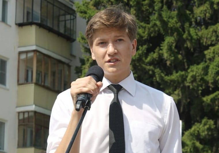 В Кургане закрыли дело об уклонении от армии в отношении координатора штаба Навального Алексея Шварца