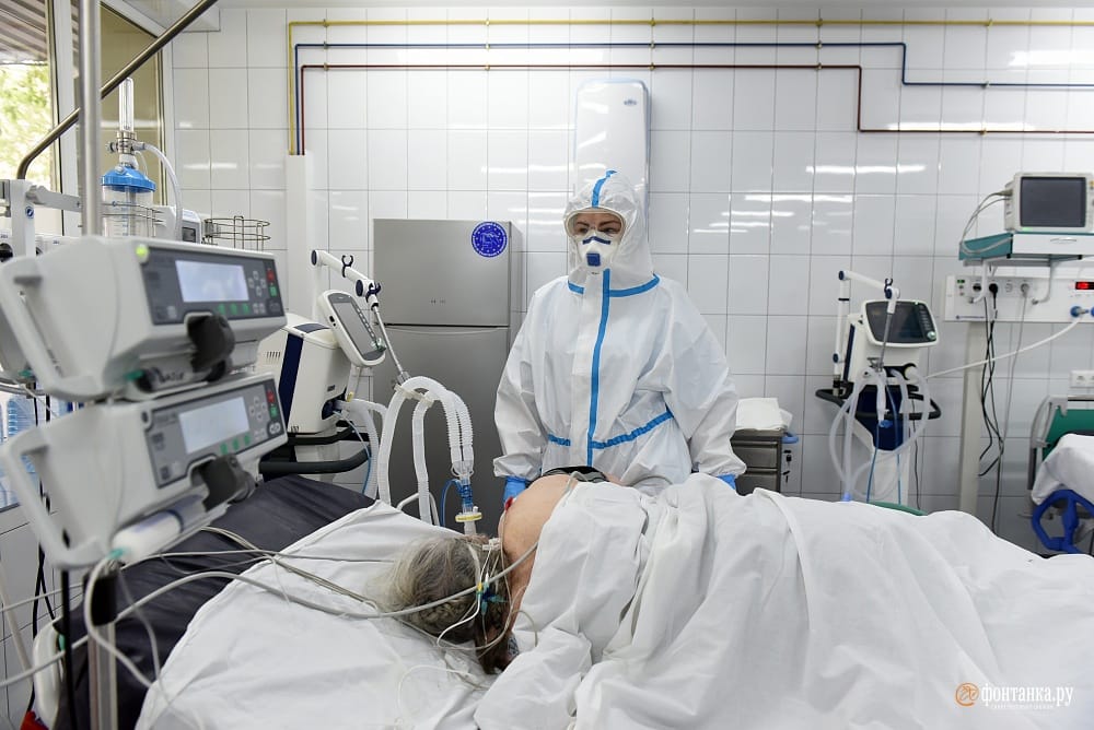 Демограф Алексей Ракша: «800 смертей от ковида в день — абсолютно нарисованные цифры, на самом деле их в три раза больше»