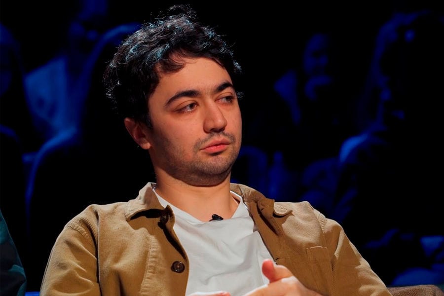 Суд приостановил решение МВД о нежелательности пребывания в России комика Мирзализаде