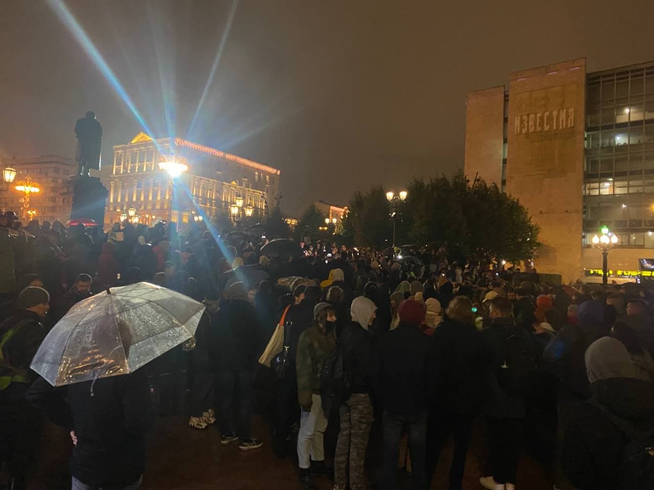  В Москве на Пушкинской площади проходит митинг против фальсификаций на выборах