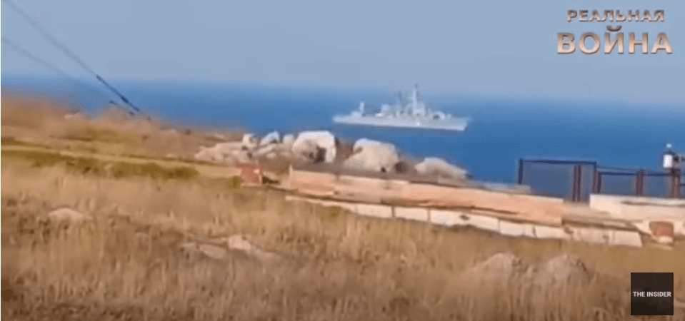 «Русский военный корабль, иди на**й». Опубликовано видео с украинскими военными на острове Змеиный