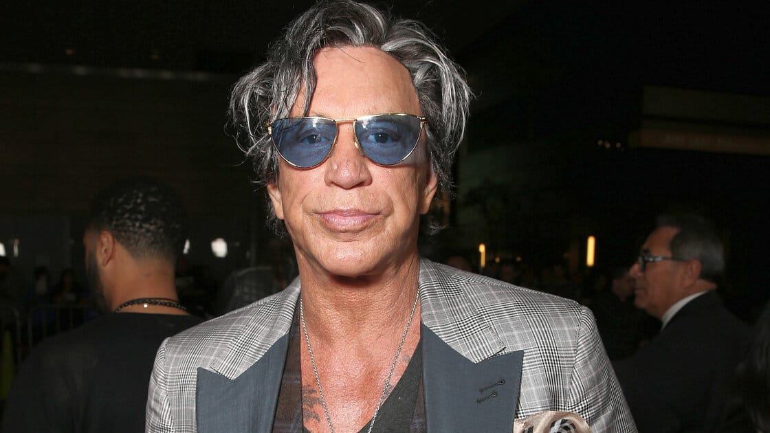 «Какого хрена США и НАТО не могут дать Зеленскому то, что нужно для борьбы». Микки Рурк выступил в поддержку Украины