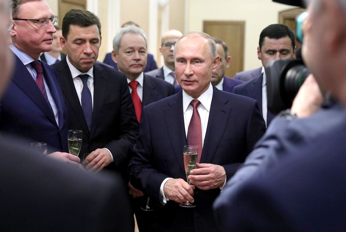 Из 60 кандидатов в губернаторы российских регионов только треть открыто поддержала войну в Украине, двое против — «Ведомости»