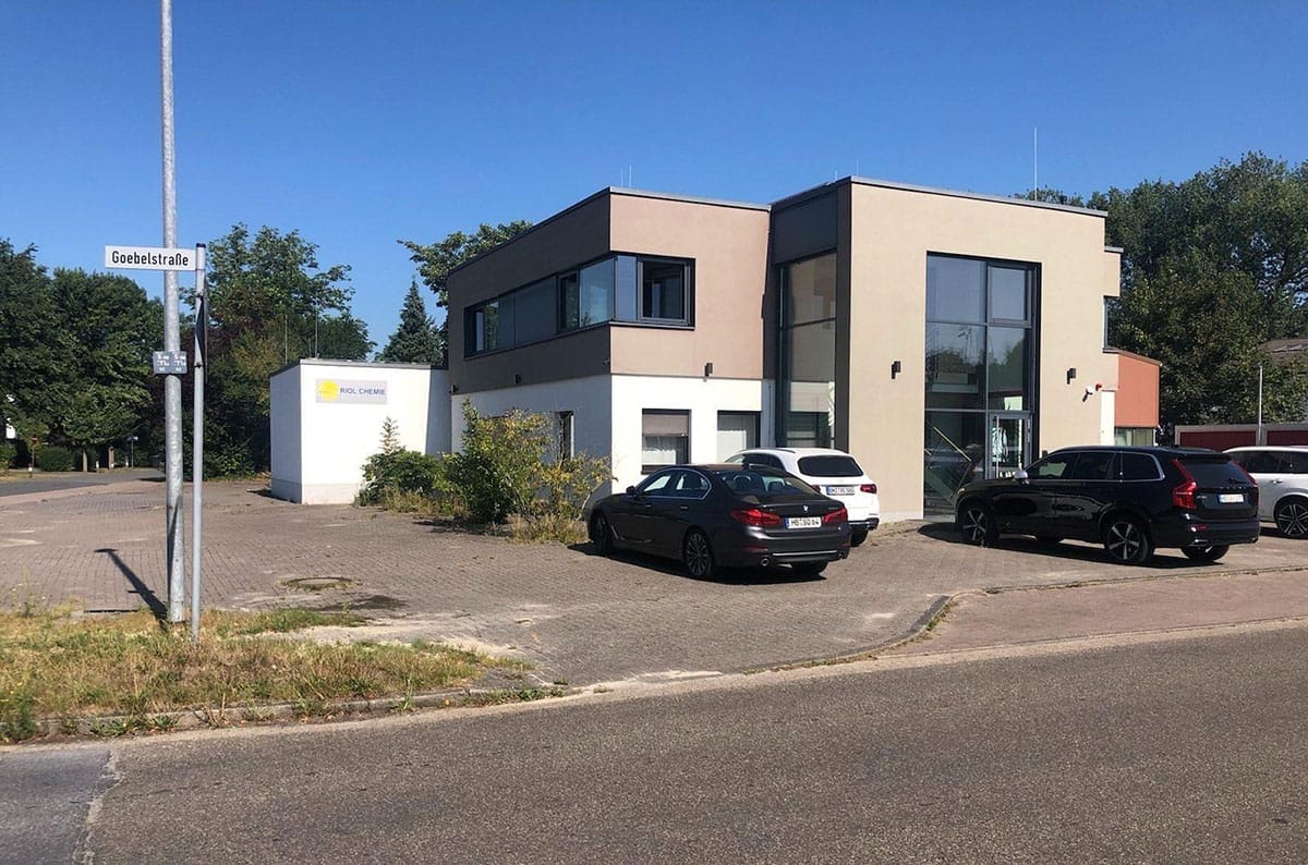 Ряд немецких компаний подозреваются в продаже России прекурсоров для «Новичка». В четырех городах проходят обыски — OCCRP