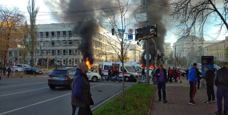 В Киеве после российских обстрелов ввели почасовые отключения электроэнергии