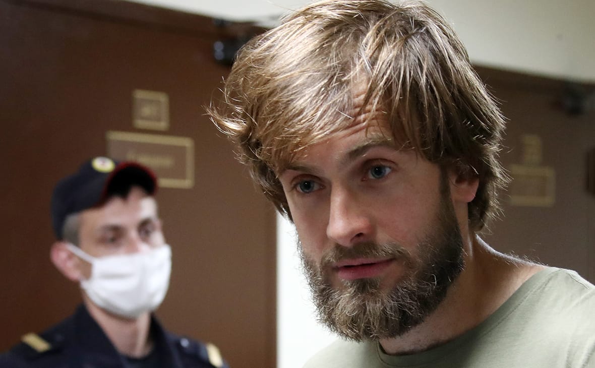 Против издателя «Медиазоны» возбуждено уголовное дело за «фейки» об армии — Baza и Shot