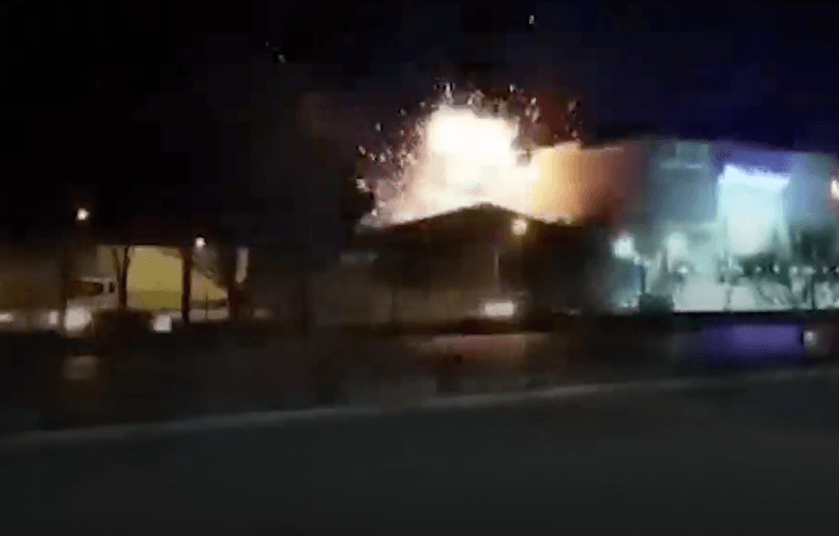 В Сирии нанесен удар по колонне иранских грузовиков, которые могли перевозить оружие — «Аль-Арабия»