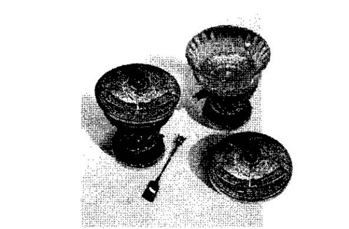 Власти Петербурга объяснили закупку золоченых икорниц и малахитовых четок «соображениями недопустимости нанесения обиды» иностранным гостям