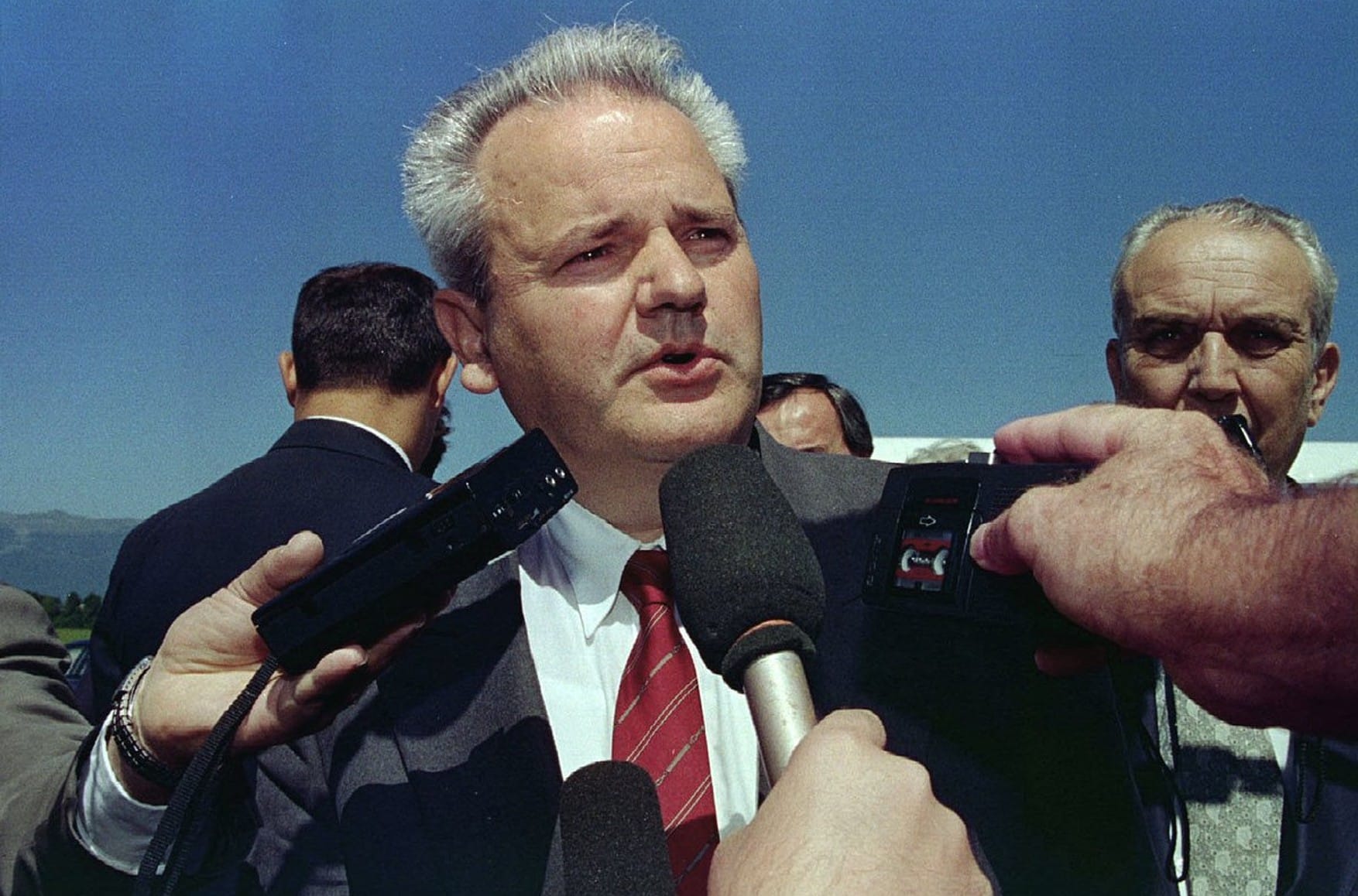From nationwide leader to The Hague: Viewing Milošević's history through the eyes of opposition 