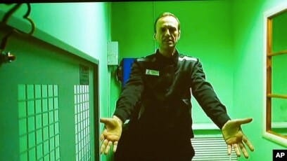 Russia’s Investigative Committee tells Alexei Navalny to “find a lawyer” — after three of his lawyers were arrested