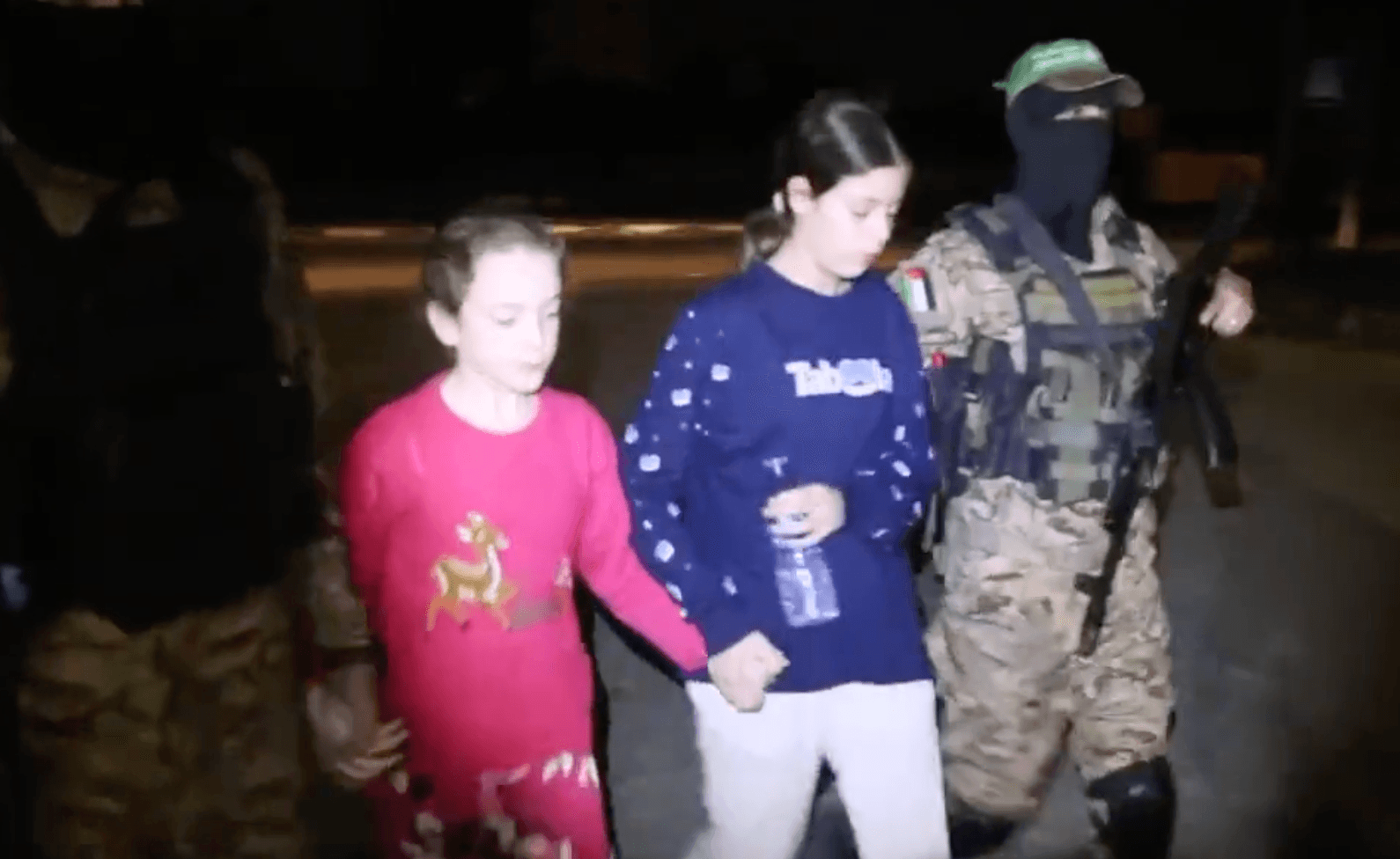 ХАМАС освободил 13 израильтян и четырех иностранцев. Взамен Израиль отпустил 39 палестинских заключенных