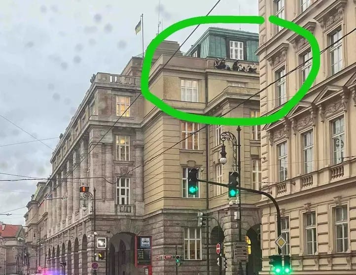 В результате стрельбы в Карловом университете в Праге погибли 11 человек