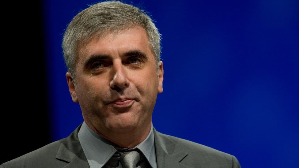 De Facto: Невзлин заказывал материалы о российских бизнесменах Владимире Гусинском и Петре Авене в латвийских СМИ