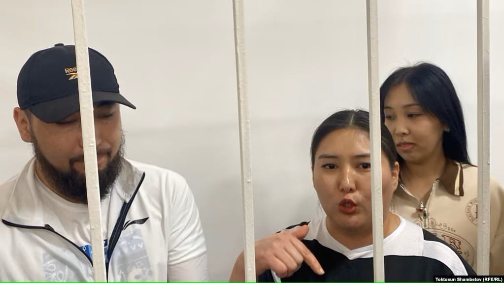 В Кыргызстане двух журналистов приговорили к 5 и 6 годам лишения свободы по обвинению в призывах к массовым беспорядкам