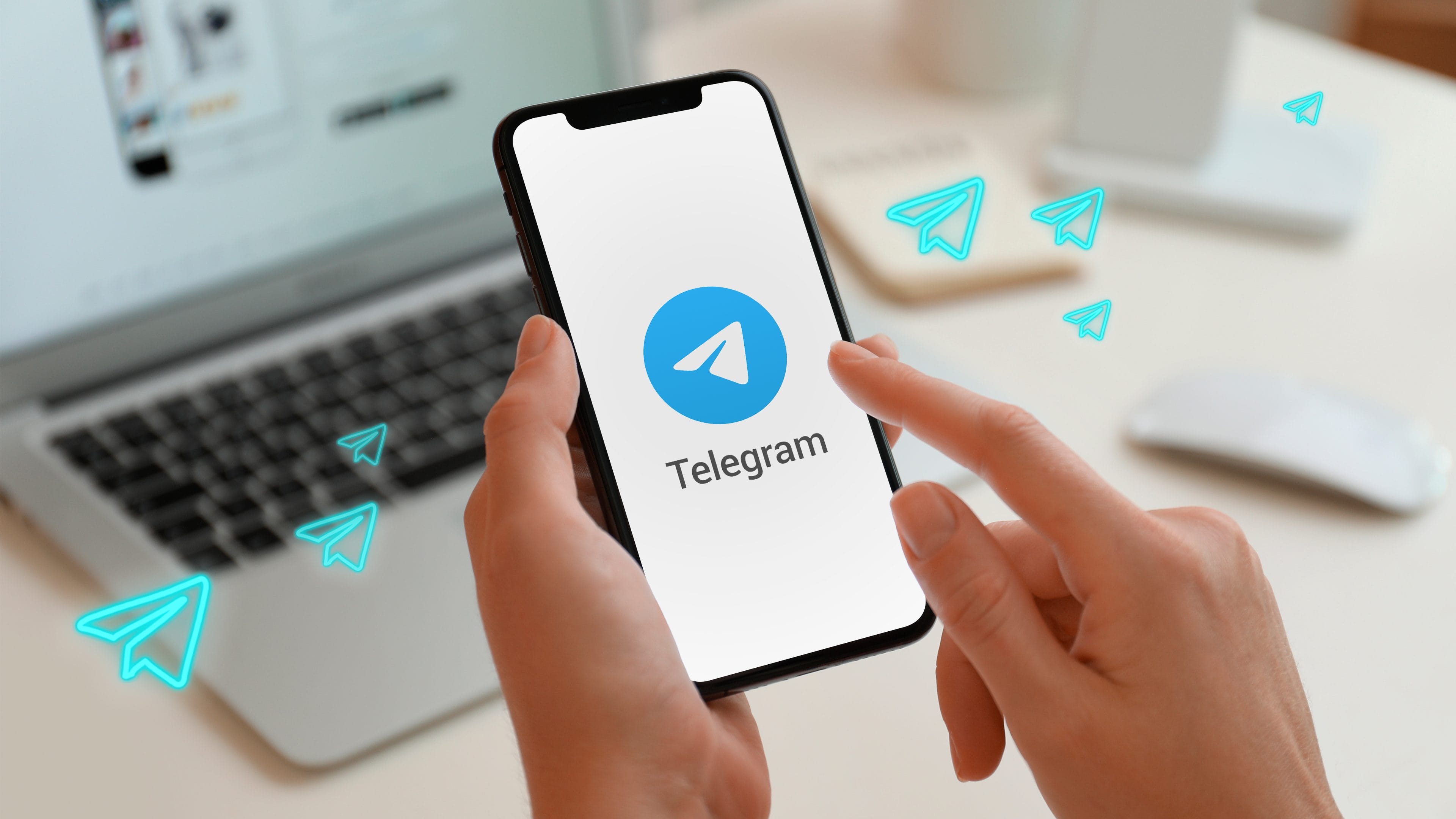 «У Telegram нет сотрудников или серверов в России». В пресс-службе мессенджера отрицают проблемы с безопасностью и сотрудничество с ФСБ