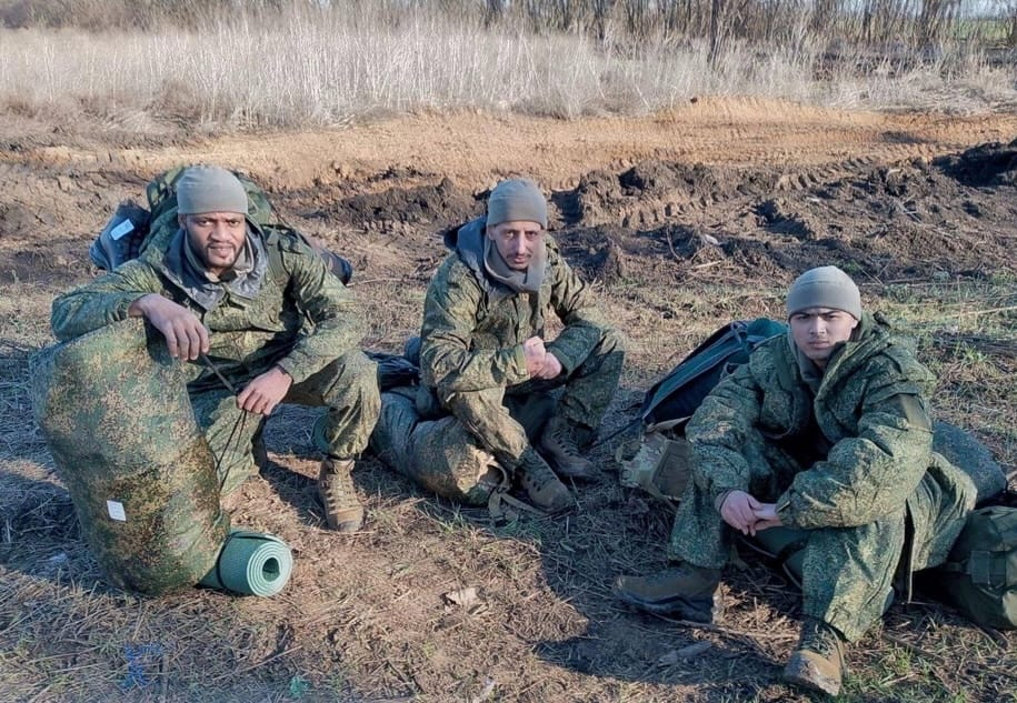 Виза в один конец. Как власти российских регионов участвуют в вербовке арабских наемников на войну