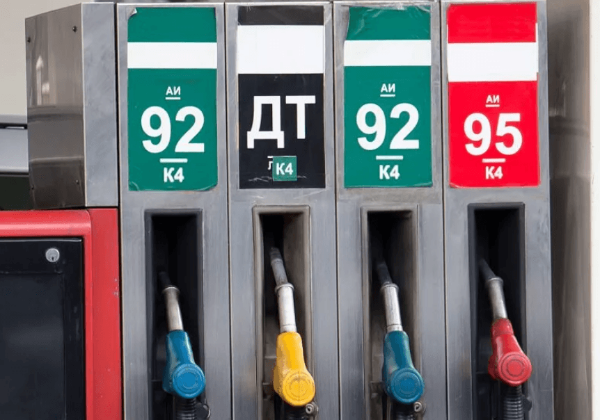 Путин запретил обнулять топливный демпфер и легализовал кустарный дизель на фоне атак на НПЗ