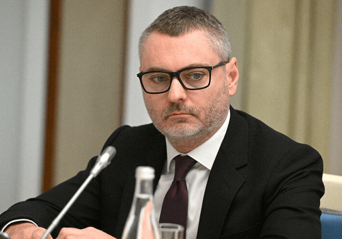 Максим Травников