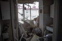 Жилой дом в Степанакерте после обстрелов 19 сентября